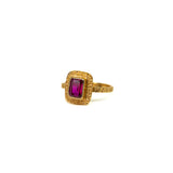 VELOURIA RING - Corundum Ruby