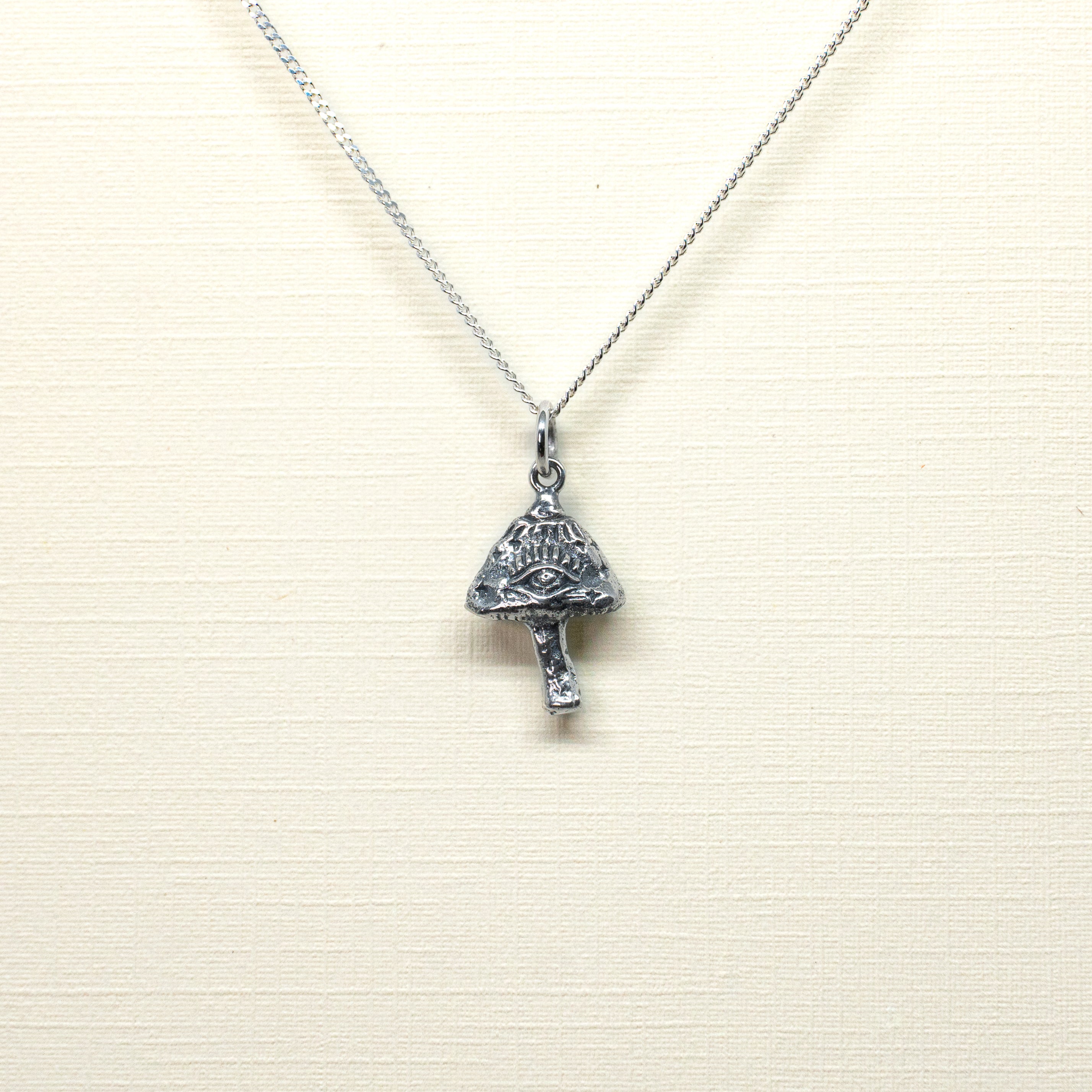 MAGIC MUSHROOM CHARM