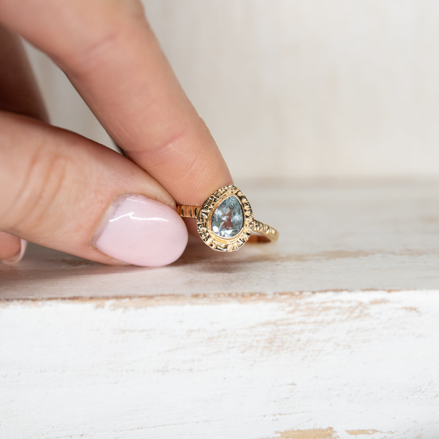 SELENA AQUAMARINE RING - GOLD