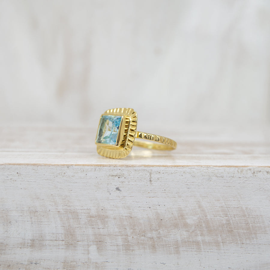 BB BLUE RING - GOLD