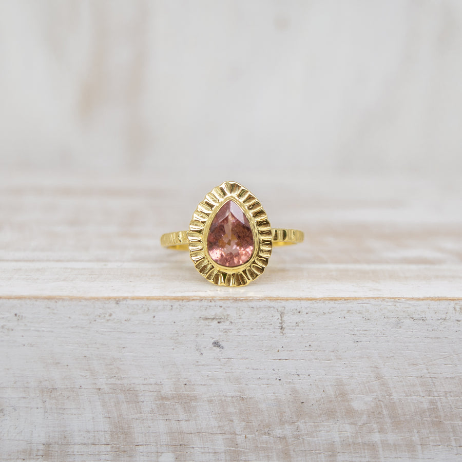 SELENA PEACHY TOURMALINE RING - GOLD