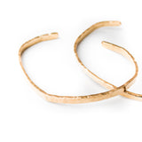 THICK SELENE GOLD HAMMERED OPEN BANGLE